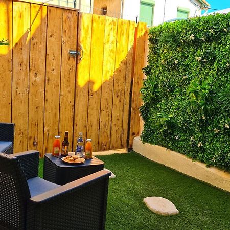 T2 Chambre Miroir Jardin Et Parking Prive Marseilles Exterior foto